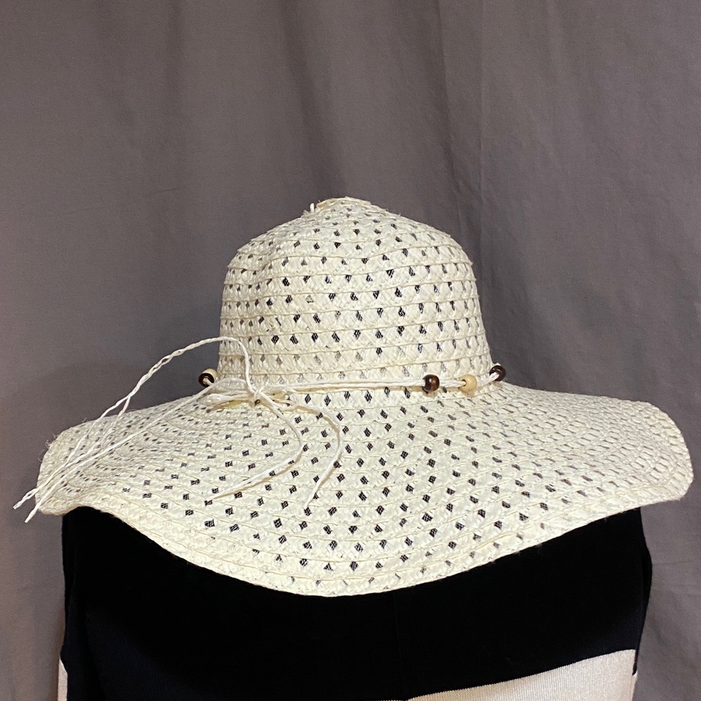 Cream Sun Hat with beads and bow